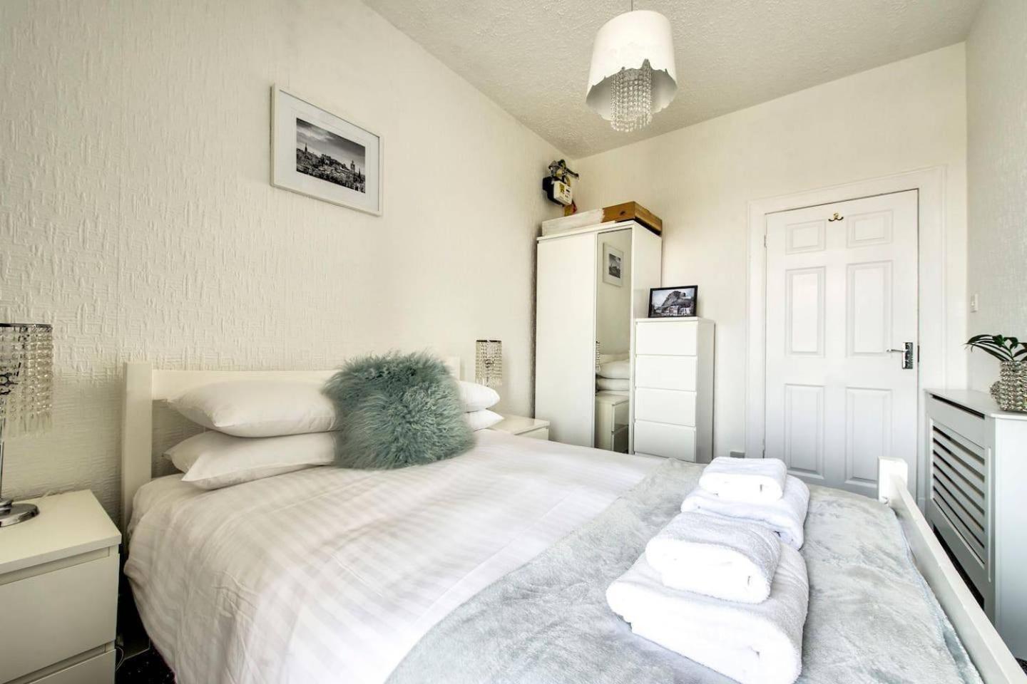 Guestready - Modern 2Br Home On The Royal Mile! EDI Eksteriør bilde